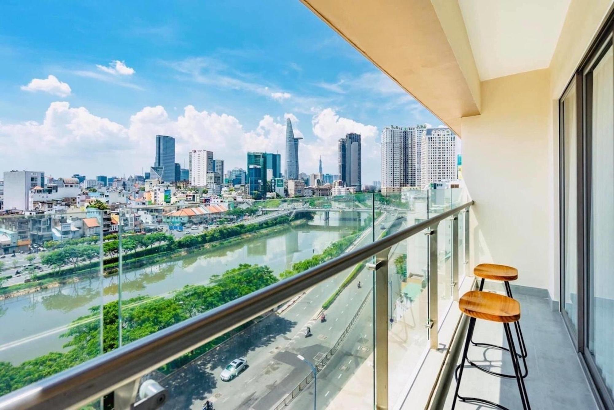 Genius Apartment River Gate Center Ho Chi Minh City Exterior photo